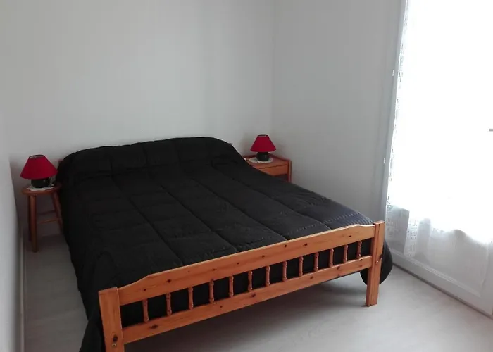 Casa vacanze Maison T4 Rénovée - Jardin Privé - Et Commerces à Pied - Stationnement Inclus - Fr-1-331-32 *