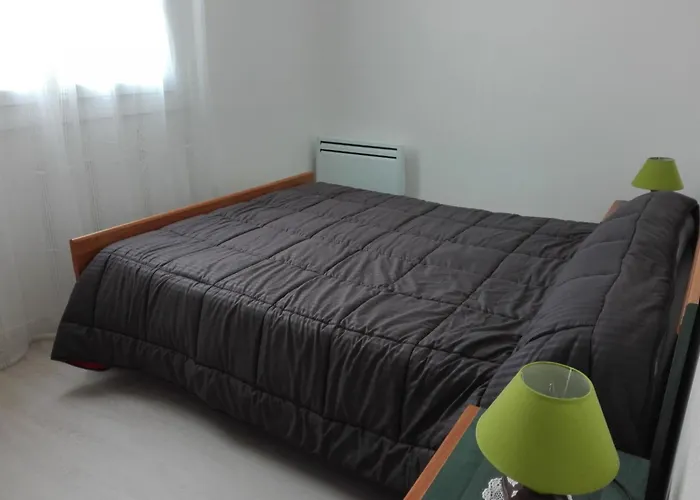 Casa vacanze Maison T4 Rénovée - Jardin Privé - Et Commerces à Pied - Stationnement Inclus - Fr-1-331-32