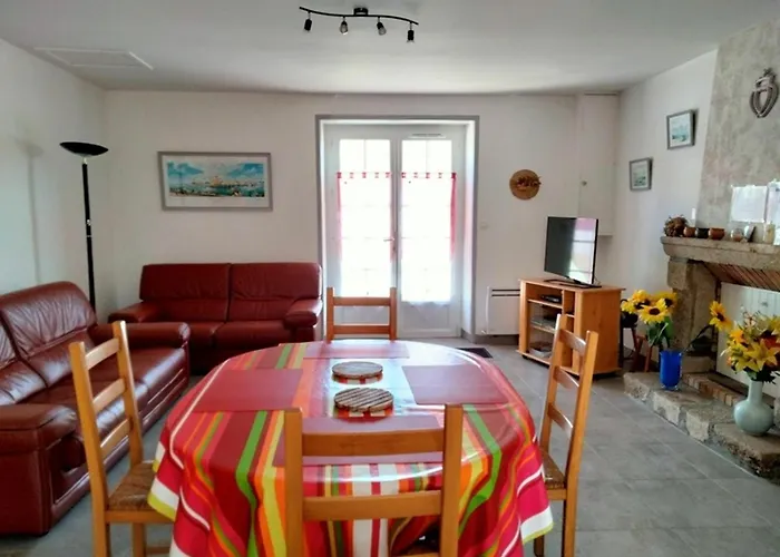 Casa vacanze Maison T4 Rénovée - Jardin Privé - Et Commerces à Pied - Stationnement Inclus - Fr-1-331-32 Les Sables-dʼOlonne