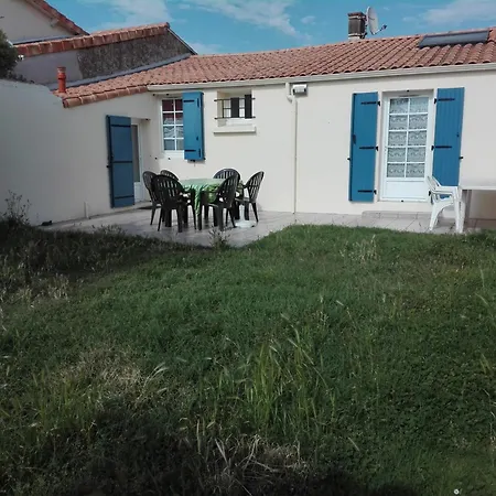 Maison T4 Renovee - Jardin Prive - Et Commerces A Pied - Stationnement Inclus - Fr-1-331-32 度假居